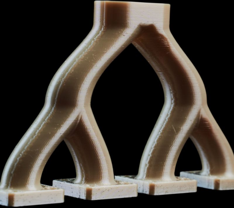 Kruemmer aus Werkstoff ULTEM 9085 hergestellt durch additive Fertigung