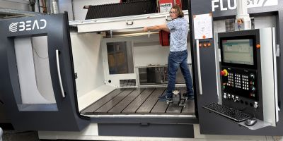 Große Frästeile aus Kunststoff