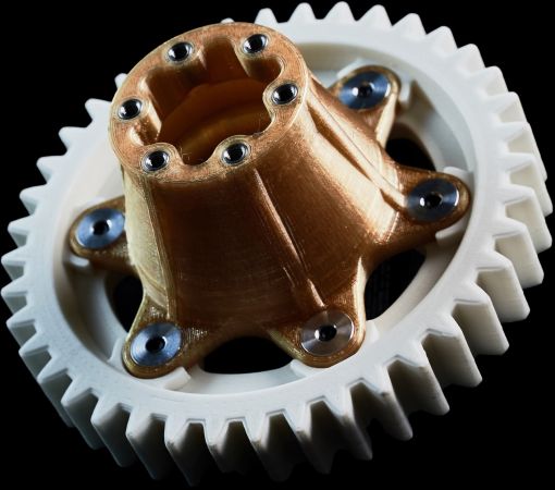 Nacharbeitete additiv gefertigten Antriebseinheit aus Ultem 1010 und Iglidur 180 P 