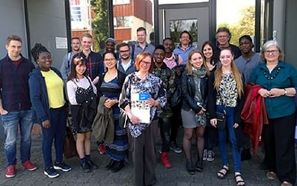 Finnische Studenten zu Gast bei Hänssler