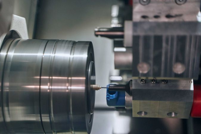  Fertigung von Drehteilen aus PEEK GF